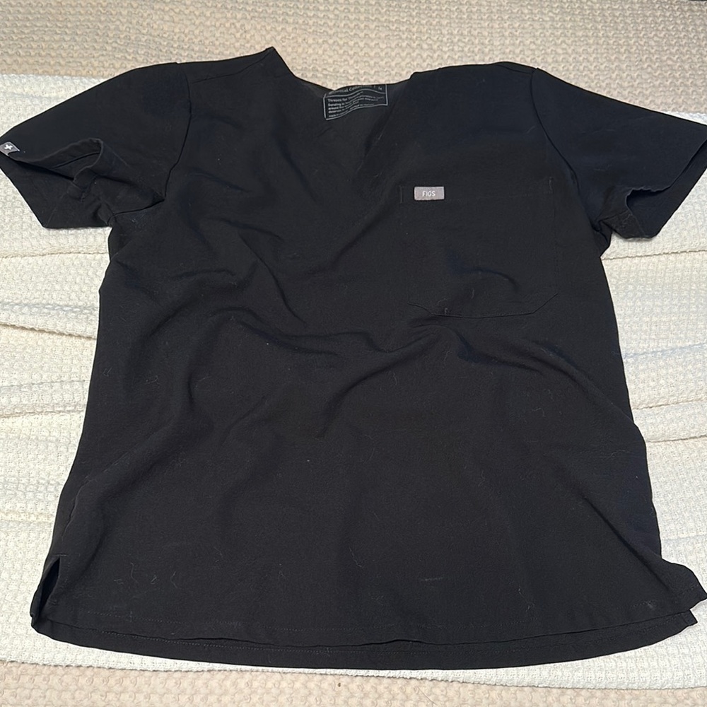 Women’s figs one pocket scrub top